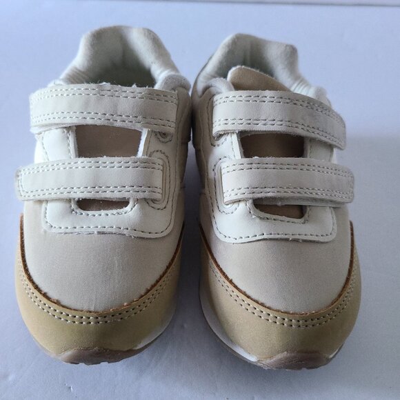 CAT & JACK UNISEX CHARLIE RETRO SNEAKERS IN STYLISH TAN/CREAM CASUAL COOL SIZE 7 - Picture 1 of 8